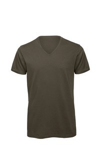 B&C CGTM044 - Mens Organic Inspire V-neck T-shirt